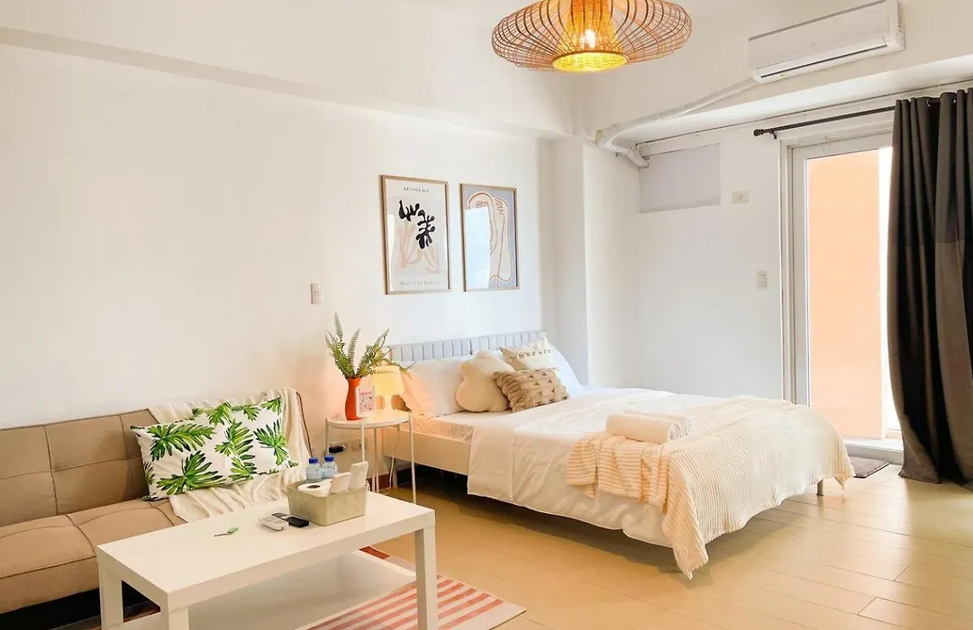 Holiday home Chic Bgc By Grand Canal Mall #vlrtb27b